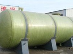 大量供應高性價臥式玻璃鋼儲存罐,批發玻璃鋼設備罐-安丘市華岳玻璃鋼廠提供大量供應高性價臥式玻璃鋼儲存罐,批發玻璃鋼設備罐的相關介紹、產品、服務、圖片、價格臥式玻璃鋼儲存罐、玻璃鋼立式儲罐、玻璃鋼臥式儲罐、玻璃鋼方形橫流式冷卻塔、玻璃鋼圓形逆流式冷卻塔、玻璃鋼洗滌塔、