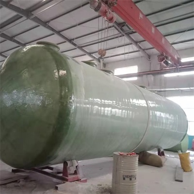 河北立式玻璃鋼儲罐-河南臥式玻璃鋼儲罐價格